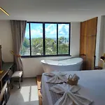 Maly Boutique 4*
